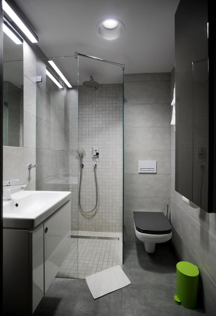 My 1St Place Poznan Aparthotel Exteriör bild
